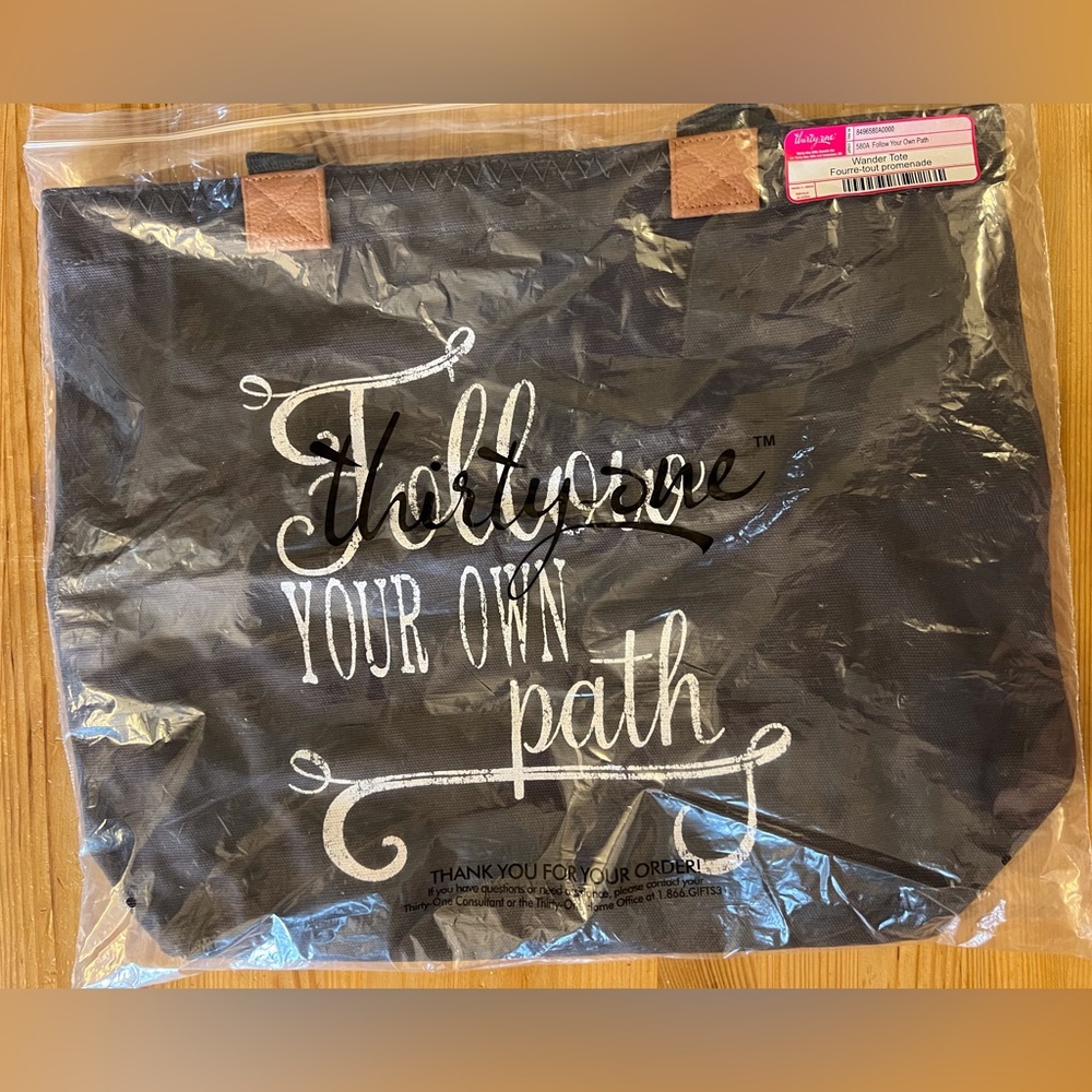 Thirty-One Wander Tote - "Follow Your Own Path" shoulder bag
